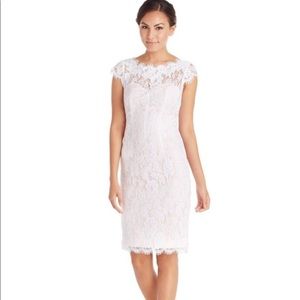 EUC Monique Lhuillier white lace over pink satin keyhole cocktail dress. Sz 4.